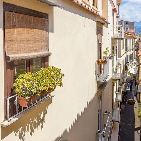 Estate4home - Heart 아파트