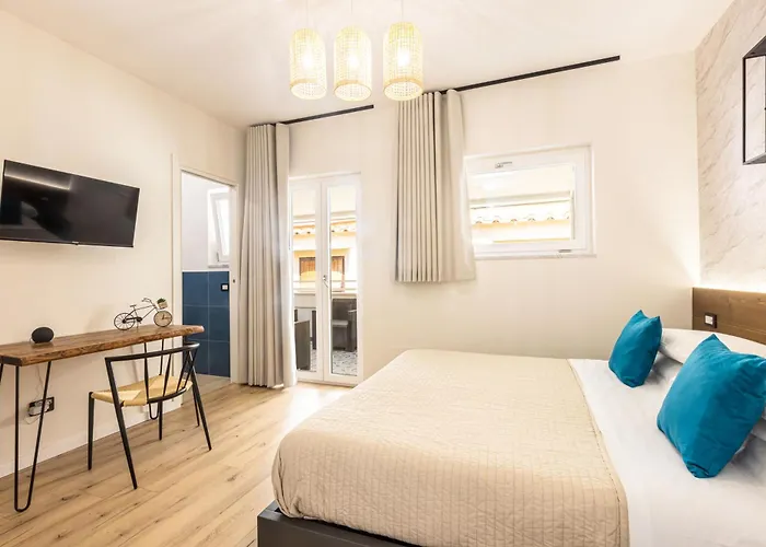 Estate4home - Heart Sorrent